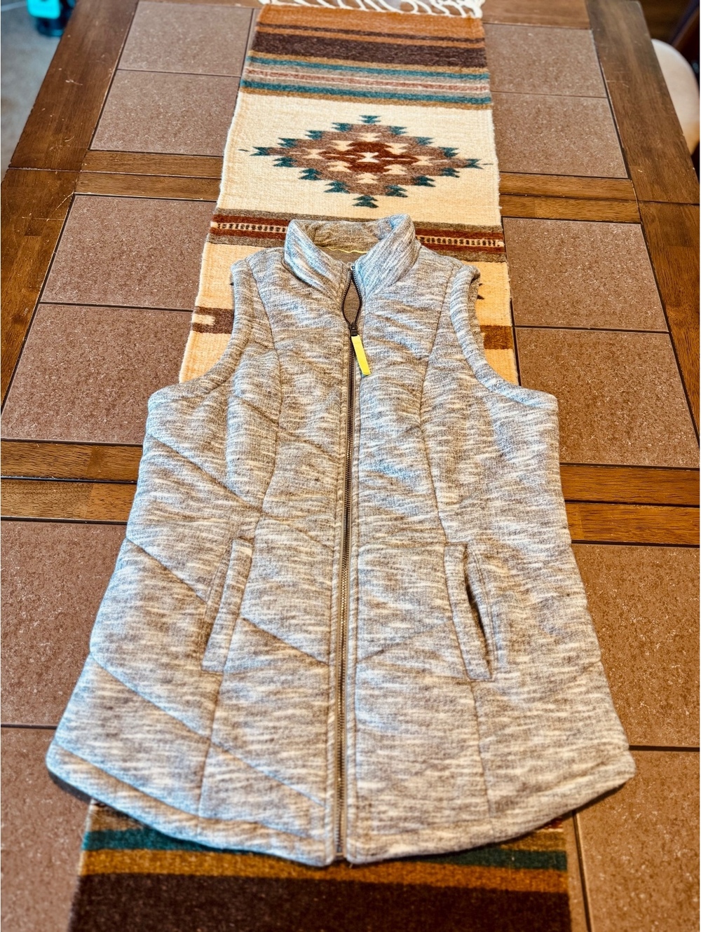 Maurice’s in motion puffer vest size medium